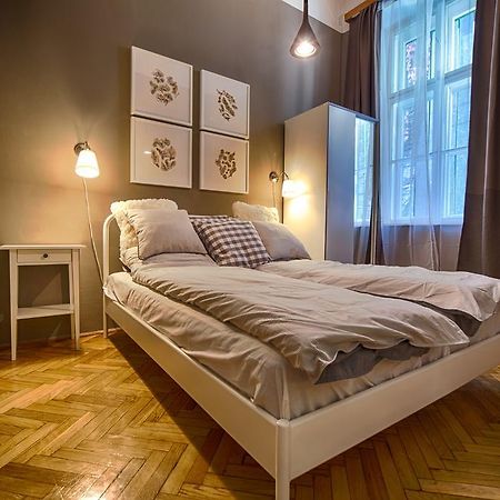 Logement Sous Le Chateau Budapest Bagian luar foto