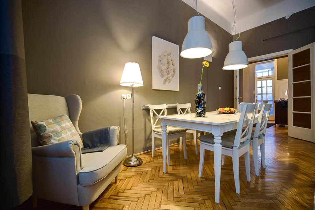 Logement Sous Le Chateau Budapest Bagian luar foto