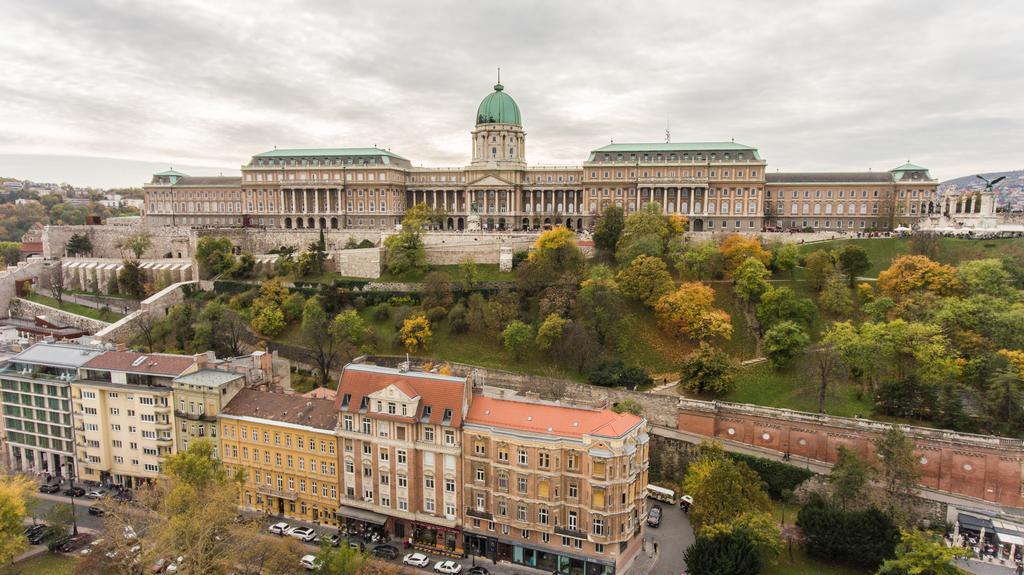 Logement Sous Le Chateau Budapest Bagian luar foto